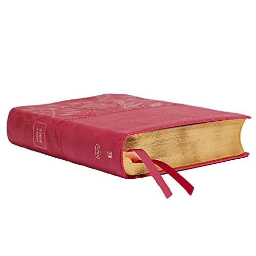 NKJV, End-of-Verse Reference Bible, Personal Size Large Print, Leathersoft, Pink, Red Letter, Comfort Print: Holy Bible, New King James Version