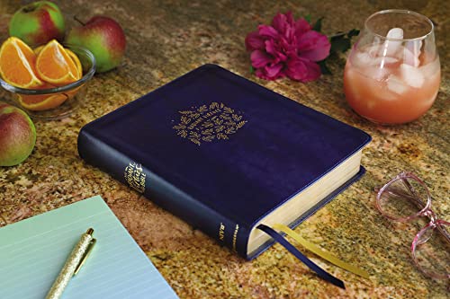 NIV Radiant Virtues Bible: New International Version, Navy Leathersoft: A Beautiful Word Collection, Red Letter, Comfort Print