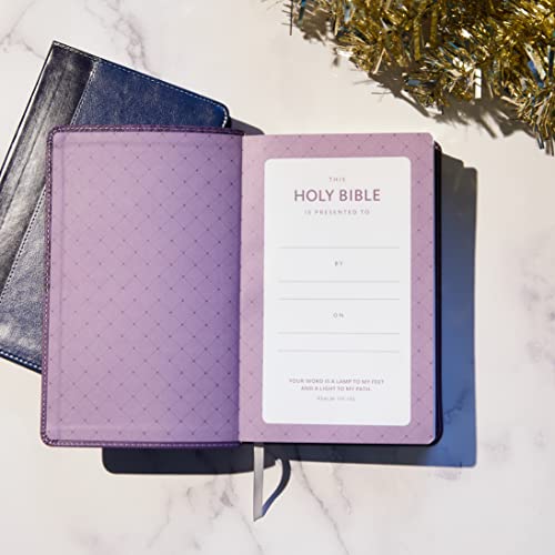 NKJV, Deluxe Gift Bible, Leathersoft, Burgundy, Red Letter, Comfort Print: Holy Bible, New King James Version