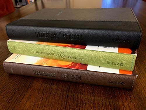 Message Deluxe Gift Bible, Black: The Bible in Contemporary Language