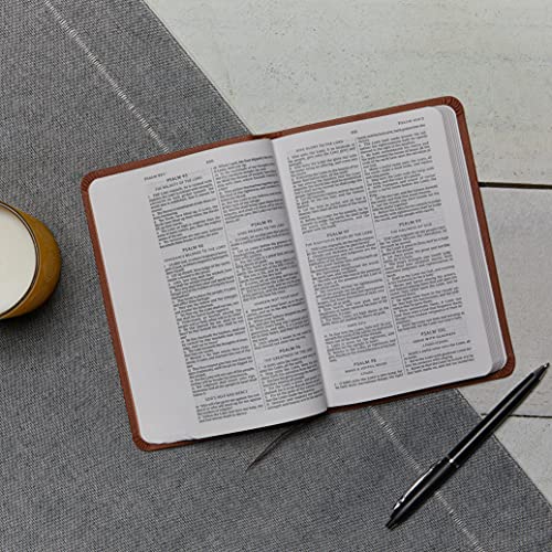 KJV, Value Thinline Bible, Compact, Leathersoft, Brown, Red Letter, Comfort Print: Holy Bible, King James Version